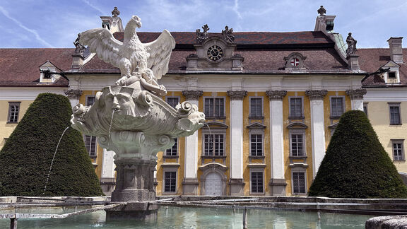 Stift St Florian Adlerbrunnen ©Stift St Florian Stift St Florian Adlerbrunnen ©Stift St Florian